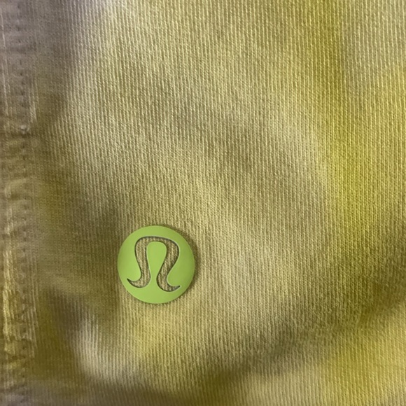 Rare Lululemon tie dye crop top! - Picture 4 of 5